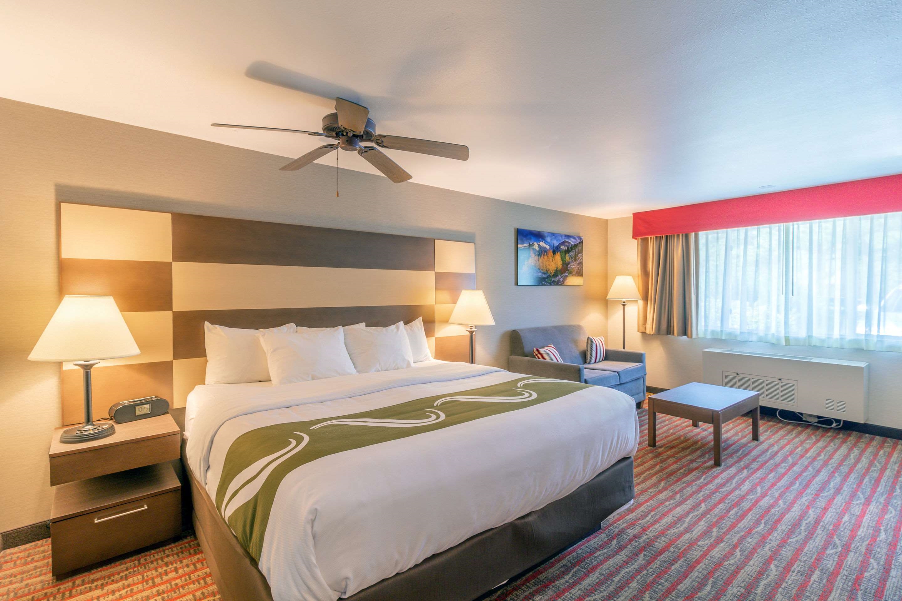 Hotels Near Rocky Top Sports Complex - 3g00e1p